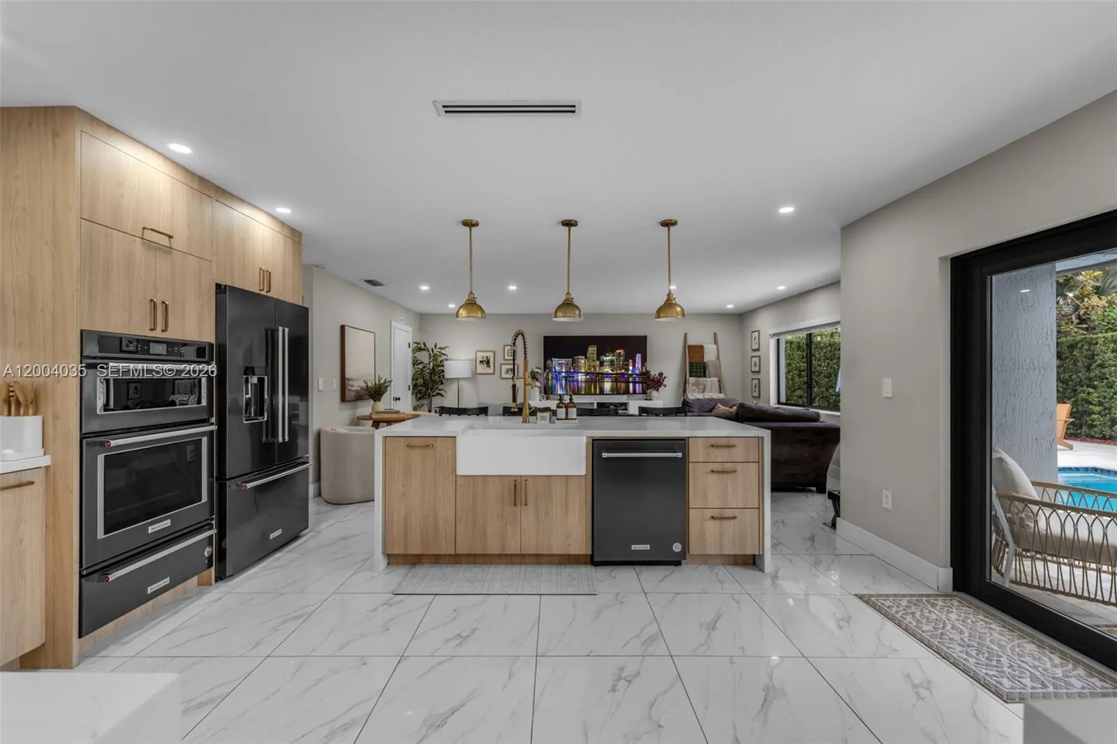 15465 Sw 114 St, Miami, Florida 33196, Miami, Florida 33196, 4 Bedrooms Bedrooms, ,2 BathroomsBathrooms,Residential,For Sale,15465 Sw 114 St, Miami, Florida 33196,A12004035