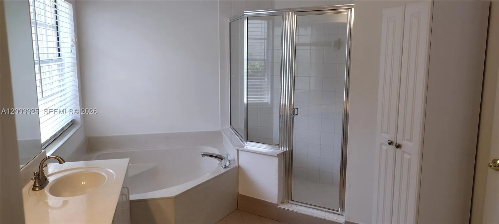 659 Verona Pl, Weston, Florida 33326, Weston, Florida 33326, 4 Bedrooms Bedrooms, ,2 BathroomsBathrooms,Residential,For Sale,659 Verona Pl, Weston, Florida 33326,A12003325