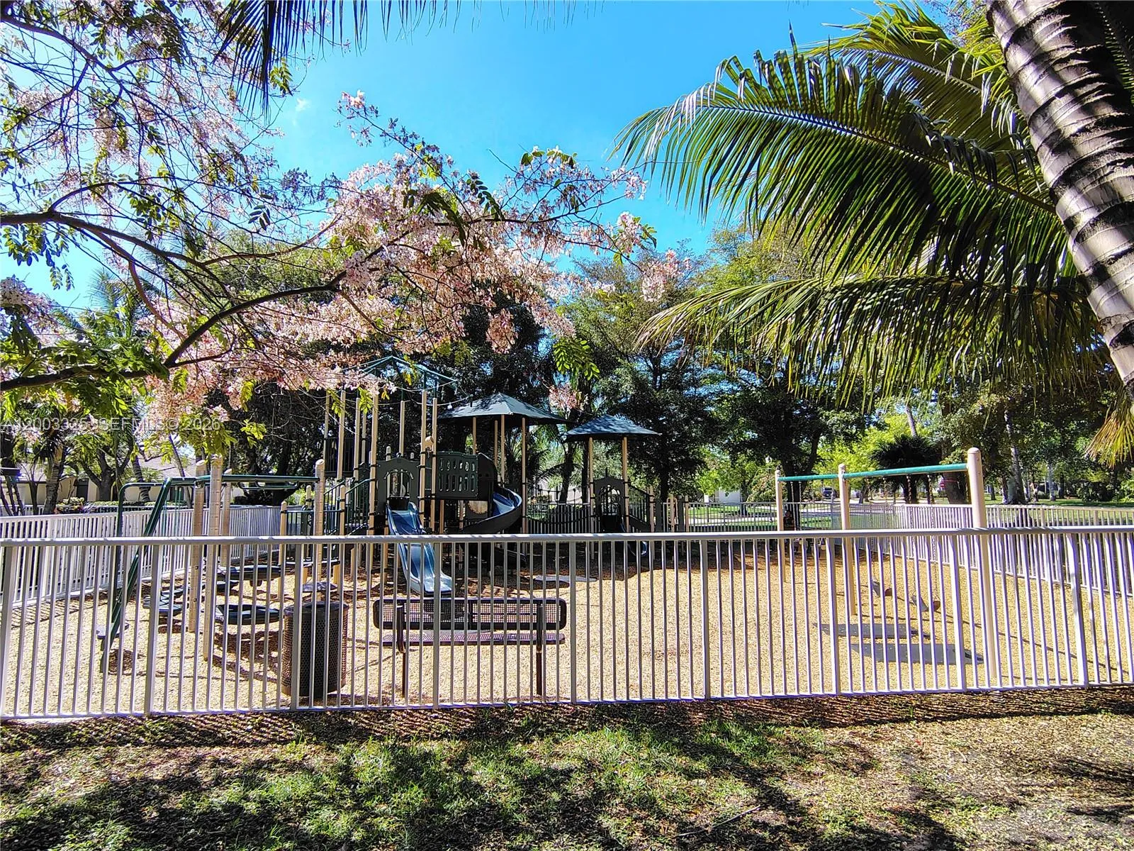 659 Verona Pl, Weston, Florida 33326, Weston, Florida 33326, 4 Bedrooms Bedrooms, ,2 BathroomsBathrooms,Residential,For Sale,659 Verona Pl, Weston, Florida 33326,A12003325