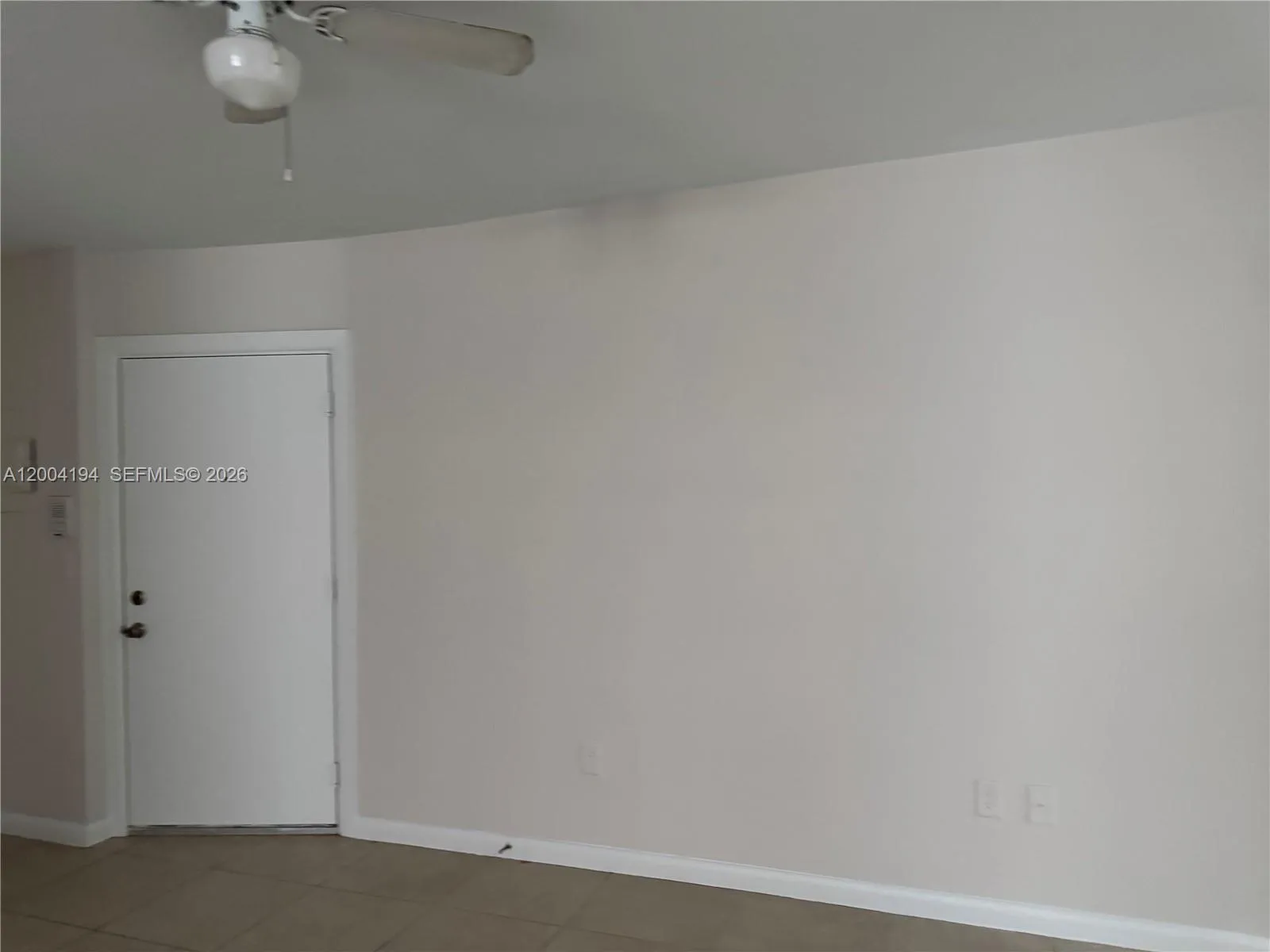 2060 Hollywood Blvd 2, Hollywood, Florida 33020, Hollywood, Florida 33020, 1 Bedroom Bedrooms, ,1 BathroomBathrooms,Residential Lease,For Rent,2060 Hollywood Blvd 2, Hollywood, Florida 33020,A12004194