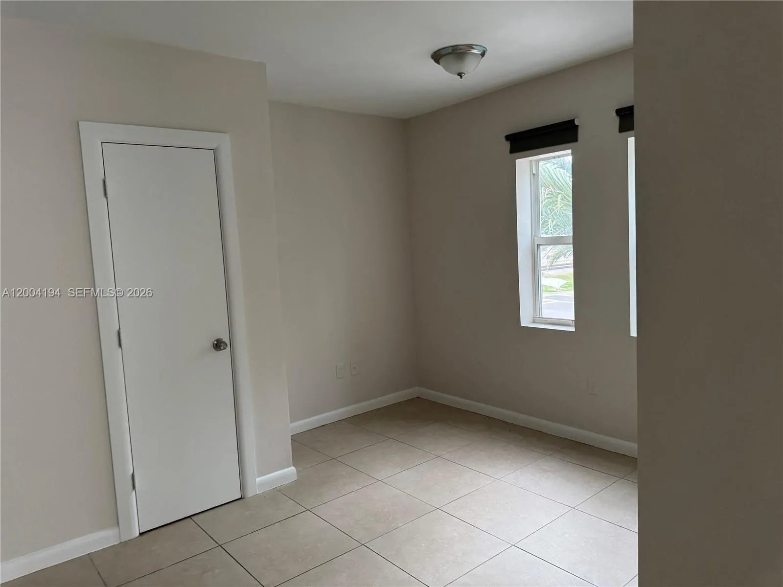2060 Hollywood Blvd 2, Hollywood, Florida 33020, Hollywood, Florida 33020, 1 Bedroom Bedrooms, ,1 BathroomBathrooms,Residential Lease,For Rent,2060 Hollywood Blvd 2, Hollywood, Florida 33020,A12004194