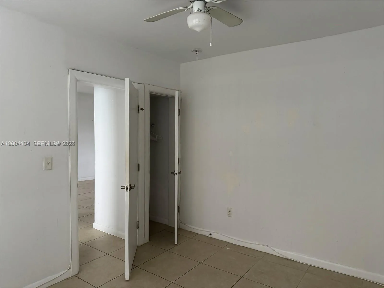 2060 Hollywood Blvd 2, Hollywood, Florida 33020, Hollywood, Florida 33020, 1 Bedroom Bedrooms, ,1 BathroomBathrooms,Residential Lease,For Rent,2060 Hollywood Blvd 2, Hollywood, Florida 33020,A12004194