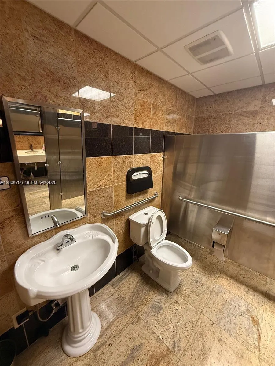 11504 W Sample Rd 6, Coral Springs, Florida 33065, Coral Springs, Florida 33065, ,Commercial Lease,For Rent,11504 W Sample Rd 6, Coral Springs, Florida 33065,A12004206