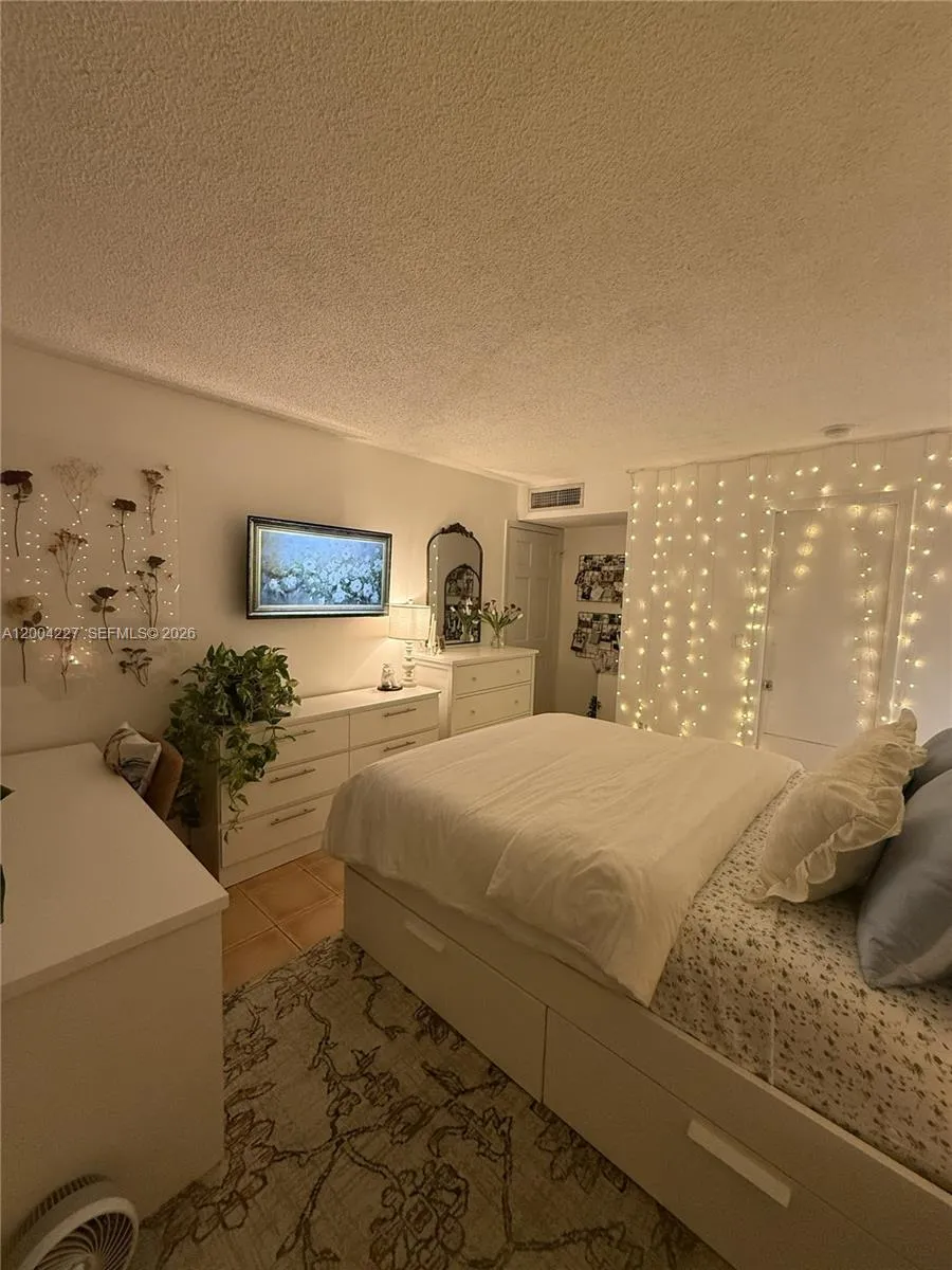 15650 Sw 80th St F-208, Miami, Florida 33193, Miami, Florida 33193, 1 Bedroom Bedrooms, ,1 BathroomBathrooms,Residential,For Sale,15650 Sw 80th St F-208, Miami, Florida 33193,A12004227