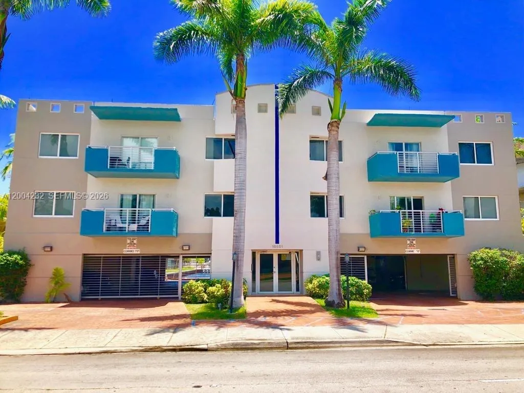16851 Ne 35th Ave 27, North Miami Beach, Florida 3, North Miami Beach, Florida 33160, 2 Bedrooms Bedrooms, ,1 BathroomBathrooms,Residential Lease,For Rent,16851 Ne 35th Ave 27, North Miami Beach, Florida 3,A12004232