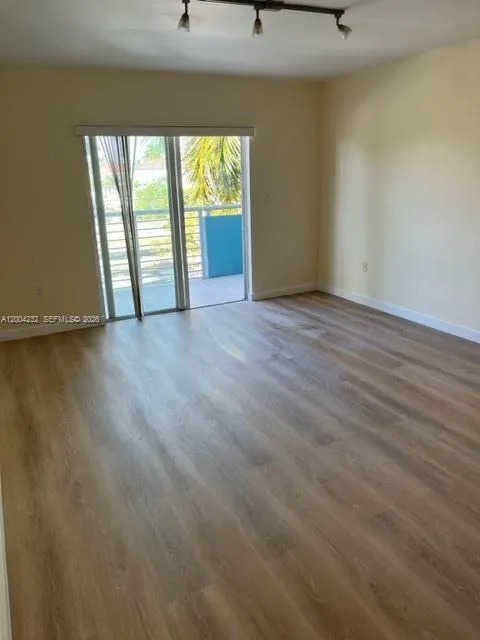16851 Ne 35th Ave 27, North Miami Beach, Florida 3, North Miami Beach, Florida 33160, 2 Bedrooms Bedrooms, ,1 BathroomBathrooms,Residential Lease,For Rent,16851 Ne 35th Ave 27, North Miami Beach, Florida 3,A12004232