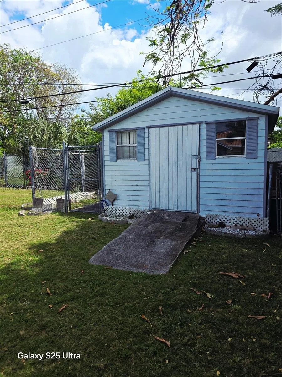 Miami, Florida 33176, 3 Bedrooms Bedrooms, ,2 BathroomsBathrooms,Residential,For Sale,A12004249