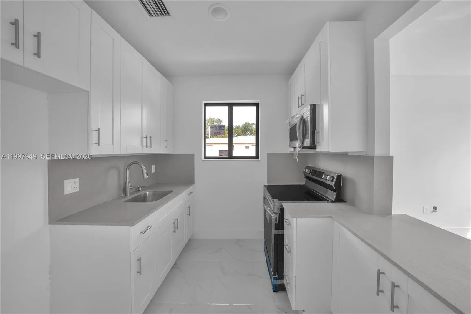 450 Beacom Blvd, Miami, Florida 33135, Miami, Florida 33135, ,Residential Income,For Sale,450 Beacom Blvd, Miami, Florida 33135,A11997949