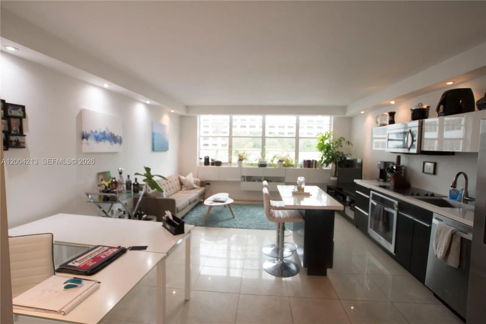 801 Brickell Bay Dr 363, Miami, Florida 33131, Miami, Florida 33131, ,1 BathroomBathrooms,Residential Lease,For Rent,801 Brickell Bay Dr 363, Miami, Florida 33131,A12004213