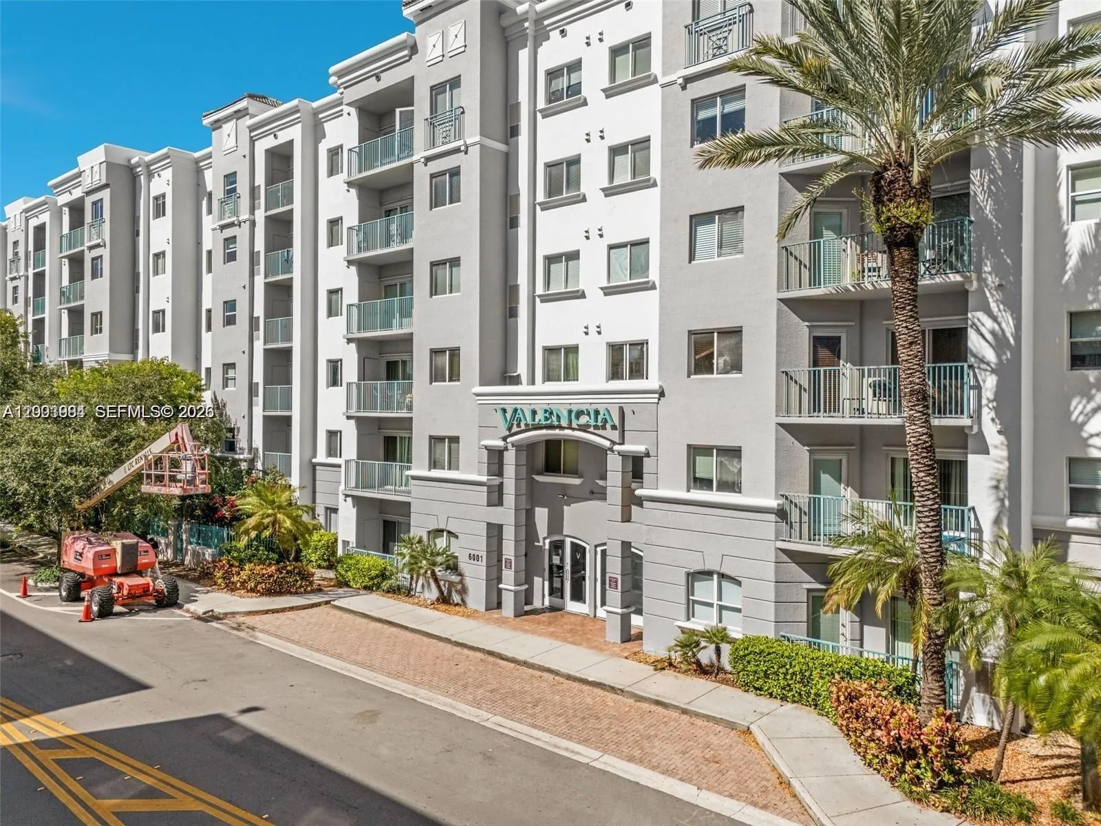 6001 Sw 70th St 342, South Miami, Florida 33143, South Miami, Florida 33143, 2 Bedrooms Bedrooms, ,2 BathroomsBathrooms,Residential Lease,For Rent,6001 Sw 70th St 342, South Miami, Florida 33143,A12003984