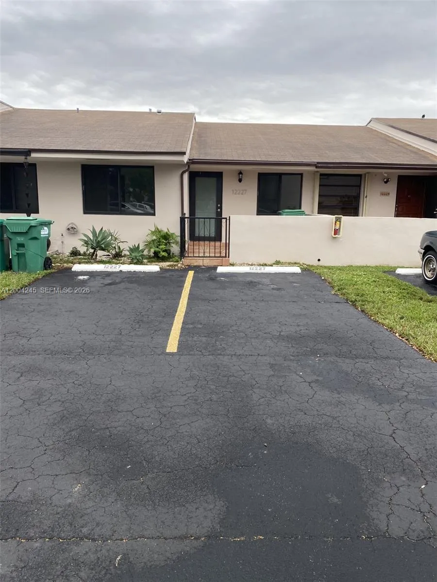 12227 Sw 24th Ter 30, Miami, Florida 33175, Miami, Florida 33175, 2 Bedrooms Bedrooms, ,2 BathroomsBathrooms,Residential Lease,For Rent,12227 Sw 24th Ter 30, Miami, Florida 33175,A12004245
