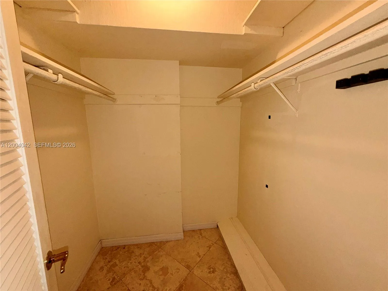 1075 Ne Miami Gardens Dr 306, Miami, Florida 33179, Miami, Florida 33179, 1 Bedroom Bedrooms, ,1 BathroomBathrooms,Residential,For Sale,1075 Ne Miami Gardens Dr 306, Miami, Florida 33179,A12004042