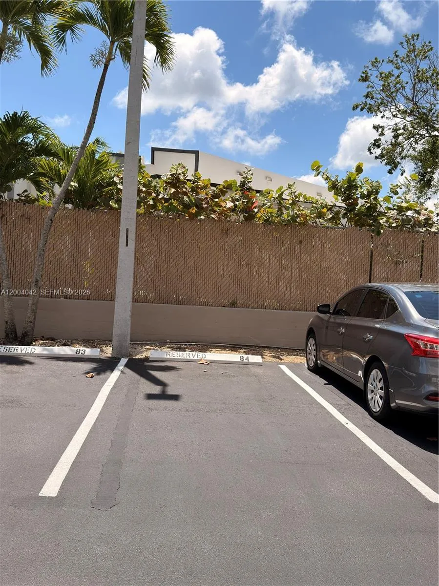 1075 Ne Miami Gardens Dr 306, Miami, Florida 33179, Miami, Florida 33179, 1 Bedroom Bedrooms, ,1 BathroomBathrooms,Residential,For Sale,1075 Ne Miami Gardens Dr 306, Miami, Florida 33179,A12004042
