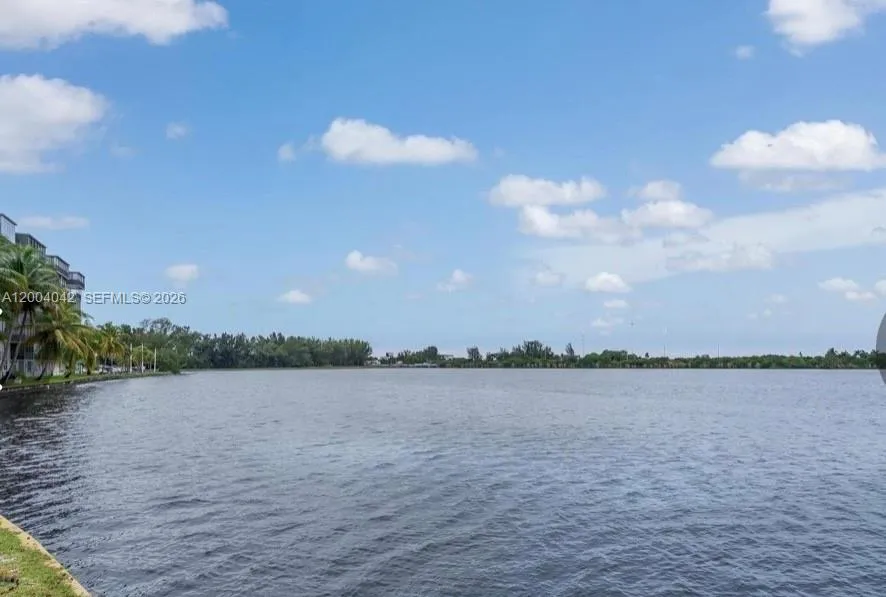 1075 Ne Miami Gardens Dr 306, Miami, Florida 33179, Miami, Florida 33179, 1 Bedroom Bedrooms, ,1 BathroomBathrooms,Residential,For Sale,1075 Ne Miami Gardens Dr 306, Miami, Florida 33179,A12004042