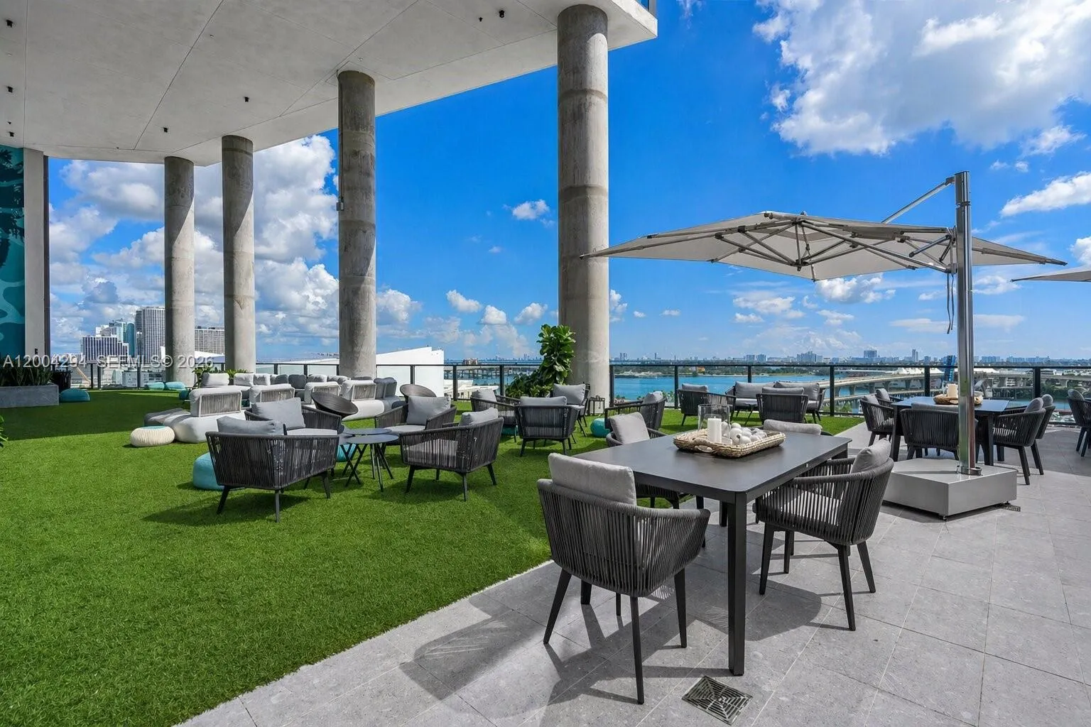 398 Ne 5th St 1809, Miami, Florida 33132, Miami, Florida 33132, 3 Bedrooms Bedrooms, ,3 BathroomsBathrooms,Residential,For Sale,398 Ne 5th St 1809, Miami, Florida 33132,A12004294