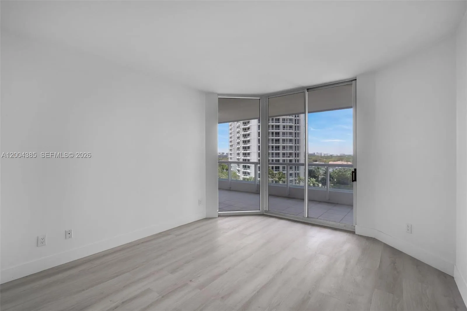 21150 E Point Pl 904, Aventura, Florida 33180, Aventura, Florida 33180, 3 Bedrooms Bedrooms, ,3 BathroomsBathrooms,Residential,For Sale,21150 E Point Pl 904, Aventura, Florida 33180,A12004385