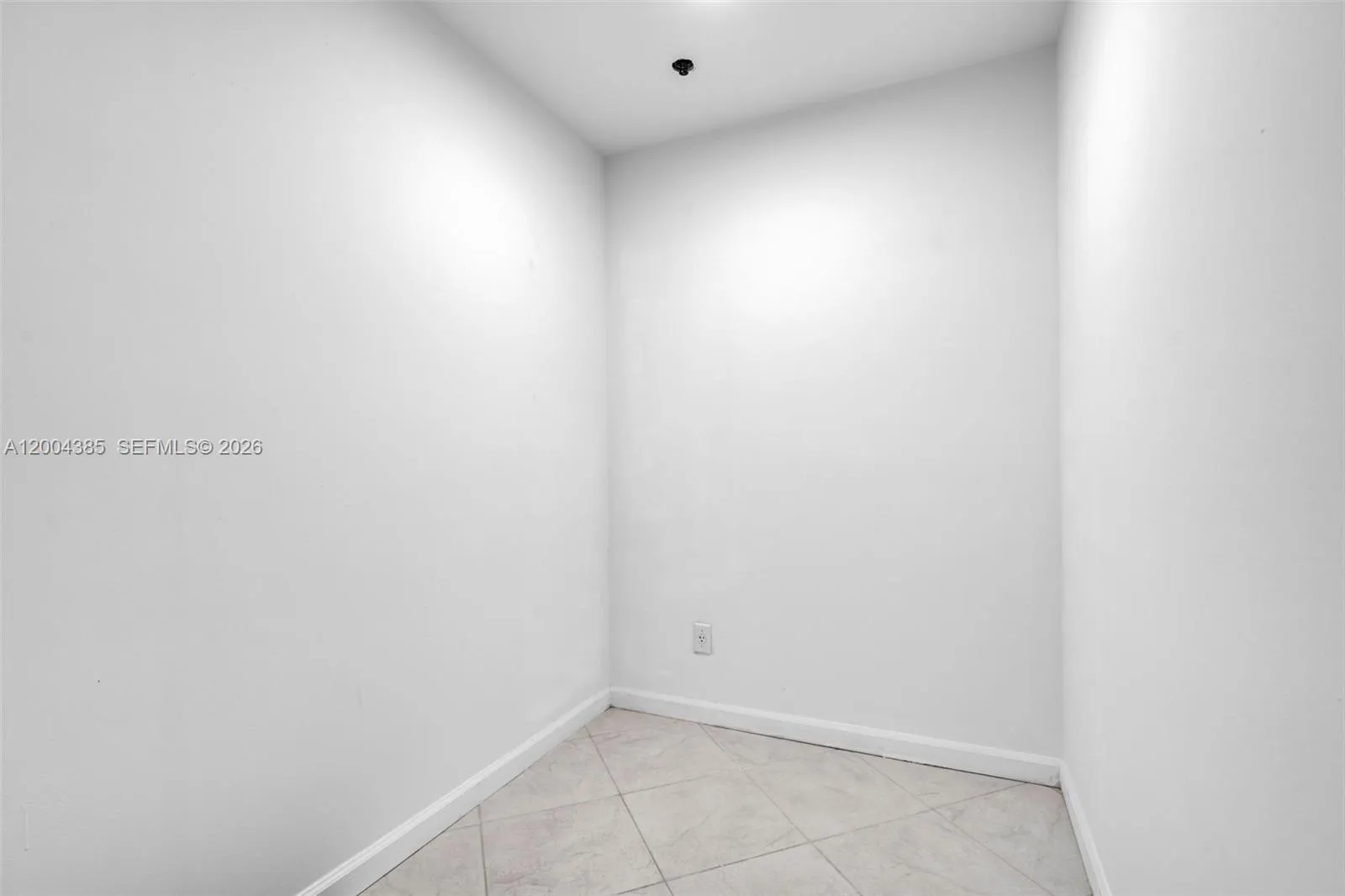 21150 E Point Pl 904, Aventura, Florida 33180, Aventura, Florida 33180, 3 Bedrooms Bedrooms, ,3 BathroomsBathrooms,Residential,For Sale,21150 E Point Pl 904, Aventura, Florida 33180,A12004385