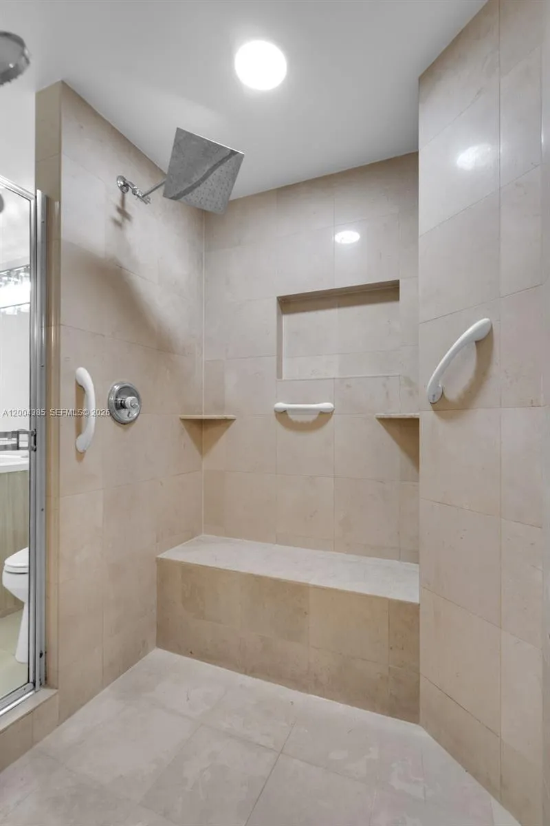 21150 E Point Pl 904, Aventura, Florida 33180, Aventura, Florida 33180, 3 Bedrooms Bedrooms, ,3 BathroomsBathrooms,Residential,For Sale,21150 E Point Pl 904, Aventura, Florida 33180,A12004385