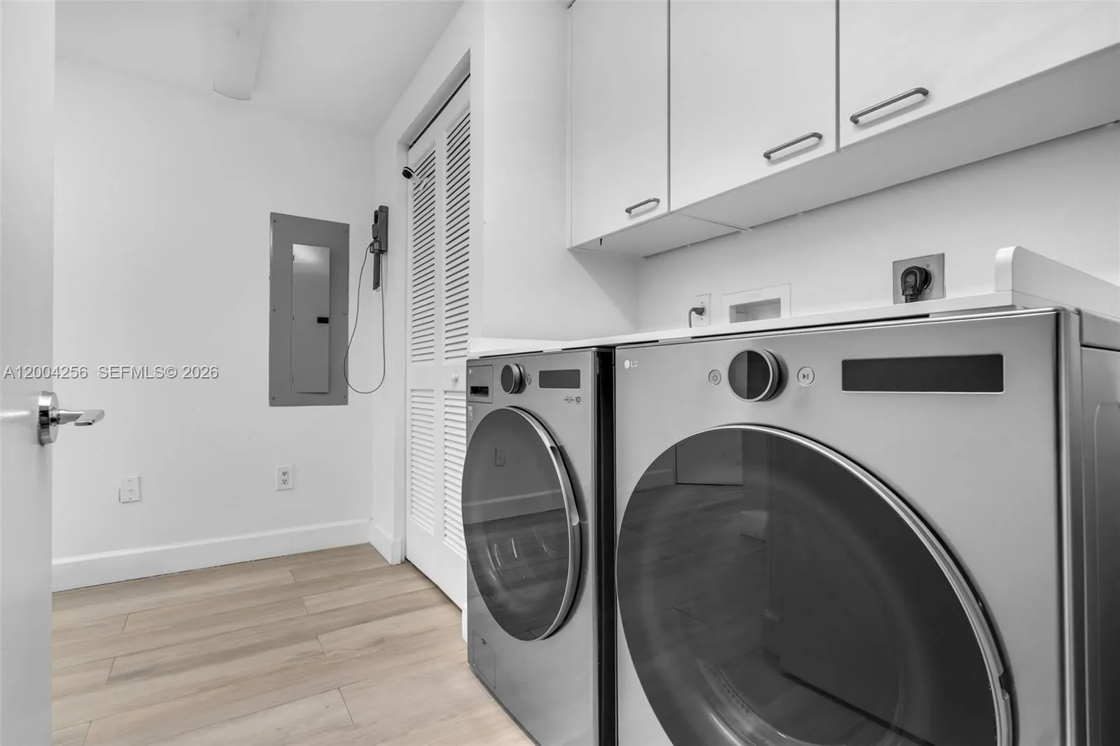 791 Crandon Blvd 302, Key Biscayne, Florida 33149, Key Biscayne, Florida 33149, 3 Bedrooms Bedrooms, ,3 BathroomsBathrooms,Residential,For Sale,791 Crandon Blvd 302, Key Biscayne, Florida 33149,A12004256