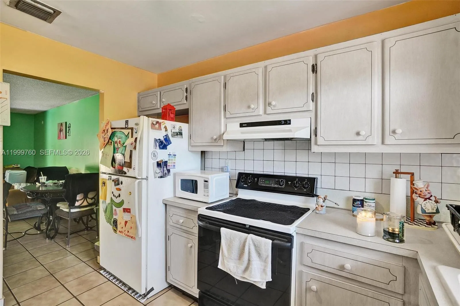 8618 Sw 148th Pl, Miami, Florida 33193, Miami, Florida 33193, 3 Bedrooms Bedrooms, ,2 BathroomsBathrooms,Residential,For Sale,8618 Sw 148th Pl, Miami, Florida 33193,A11999760