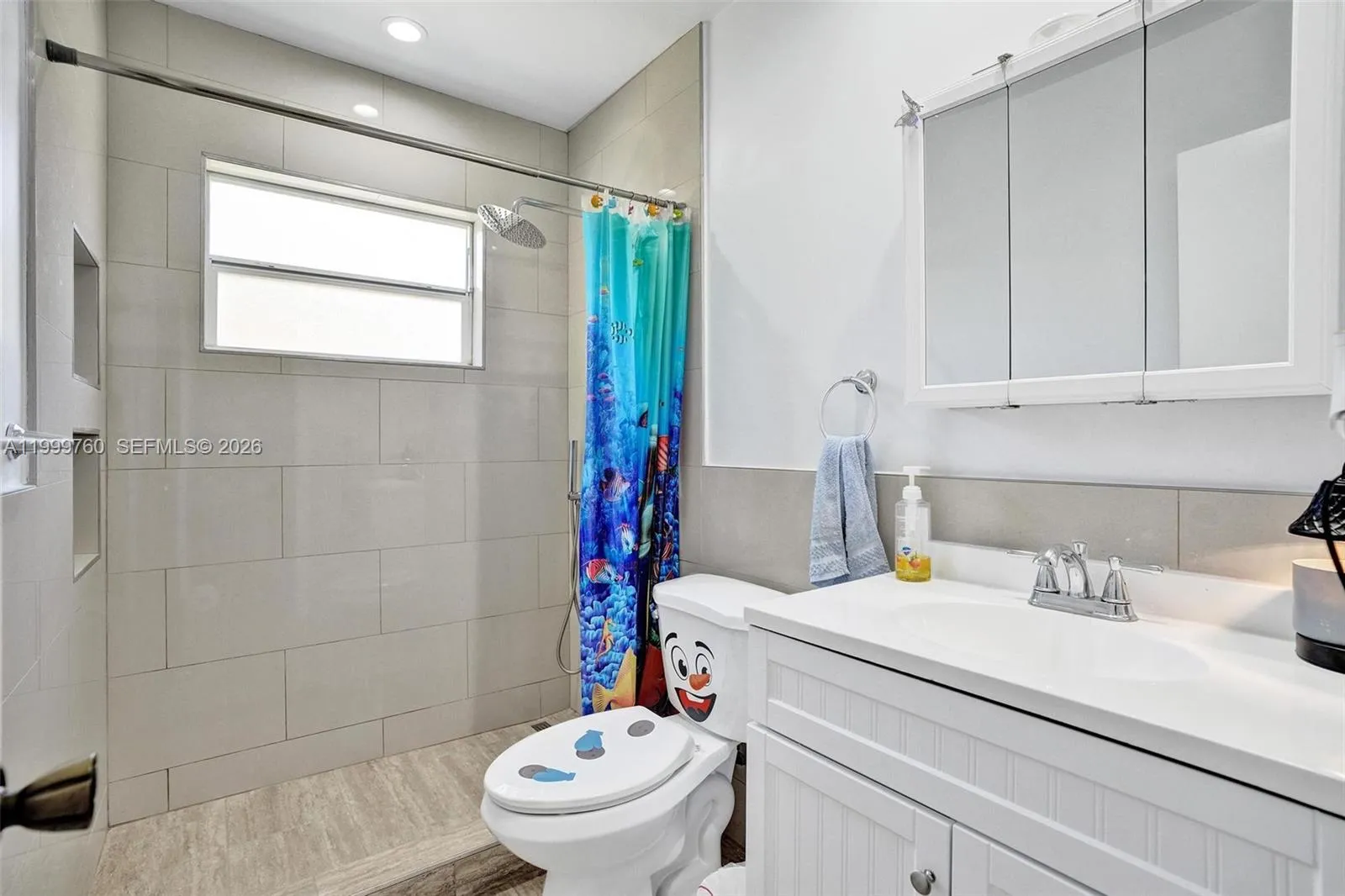 8618 Sw 148th Pl, Miami, Florida 33193, Miami, Florida 33193, 3 Bedrooms Bedrooms, ,2 BathroomsBathrooms,Residential,For Sale,8618 Sw 148th Pl, Miami, Florida 33193,A11999760