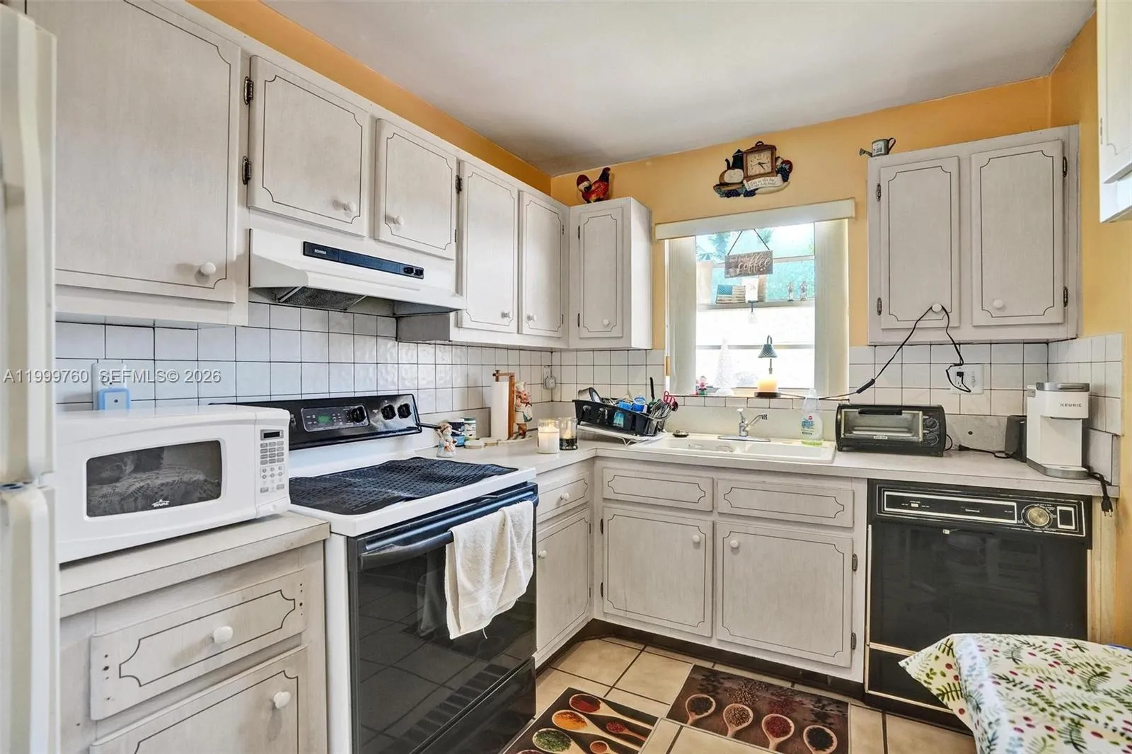 8618 Sw 148th Pl, Miami, Florida 33193, Miami, Florida 33193, 3 Bedrooms Bedrooms, ,2 BathroomsBathrooms,Residential,For Sale,8618 Sw 148th Pl, Miami, Florida 33193,A11999760