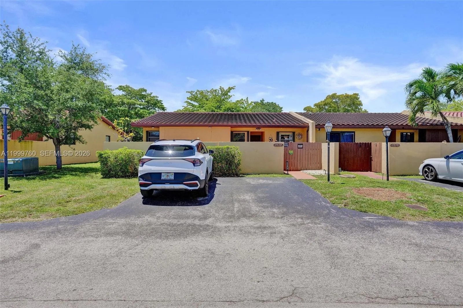 8618 Sw 148th Pl, Miami, Florida 33193, Miami, Florida 33193, 3 Bedrooms Bedrooms, ,2 BathroomsBathrooms,Residential,For Sale,8618 Sw 148th Pl, Miami, Florida 33193,A11999760