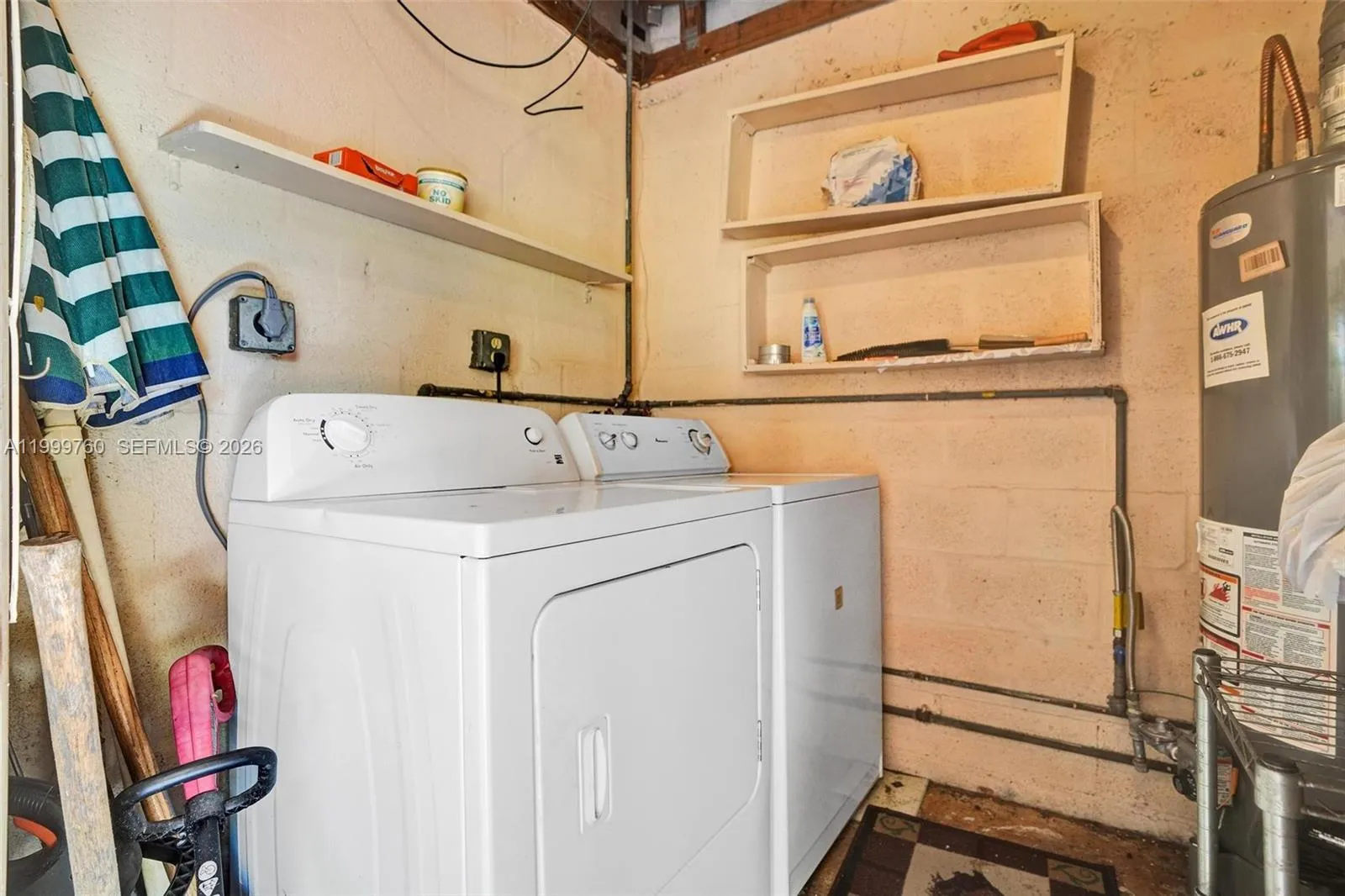 8618 Sw 148th Pl, Miami, Florida 33193, Miami, Florida 33193, 3 Bedrooms Bedrooms, ,2 BathroomsBathrooms,Residential,For Sale,8618 Sw 148th Pl, Miami, Florida 33193,A11999760