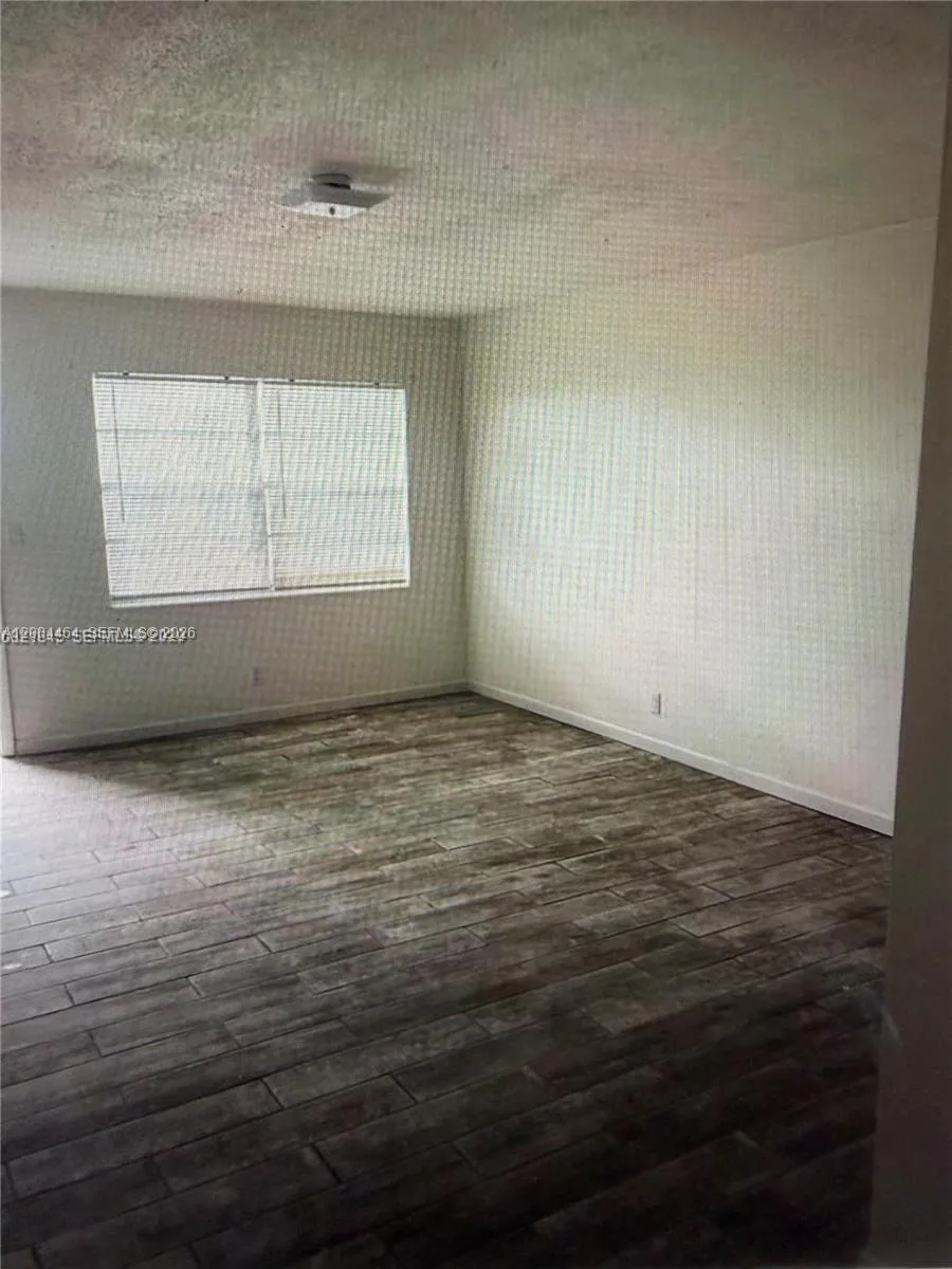 2415 Lincoln St 305, Hollywood, Florida 33020, Hollywood, Florida 33020, 1 Bedroom Bedrooms, ,1 BathroomBathrooms,Residential Lease,For Rent,2415 Lincoln St 305, Hollywood, Florida 33020,A12004464