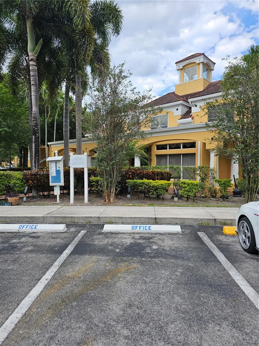 Oakland Park, Florida 33309, 2 Bedrooms Bedrooms, ,2 BathroomsBathrooms,Residential Lease,For Rent,A12003810