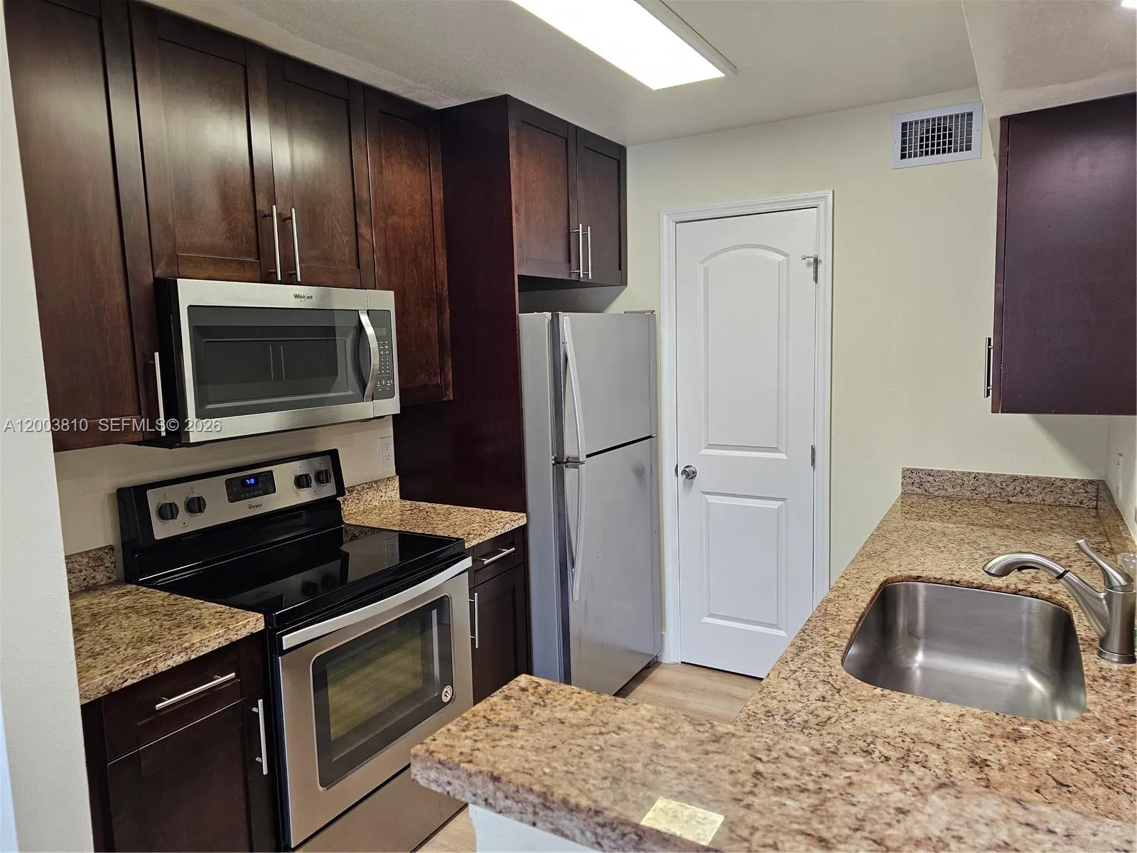 Oakland Park, Florida 33309, 2 Bedrooms Bedrooms, ,2 BathroomsBathrooms,Residential Lease,For Rent,A12003810
