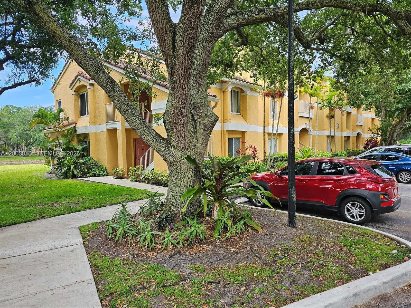 Oakland Park, Florida 33309, 2 Bedrooms Bedrooms, ,2 BathroomsBathrooms,Residential Lease,For Rent,A12003810