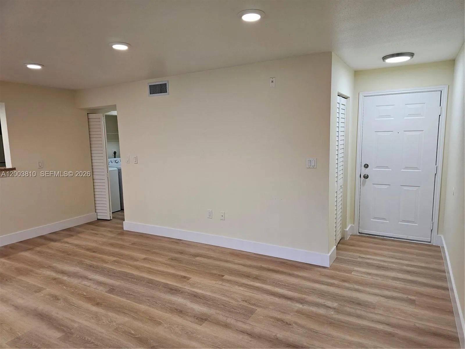 Oakland Park, Florida 33309, 2 Bedrooms Bedrooms, ,2 BathroomsBathrooms,Residential Lease,For Rent,A12003810