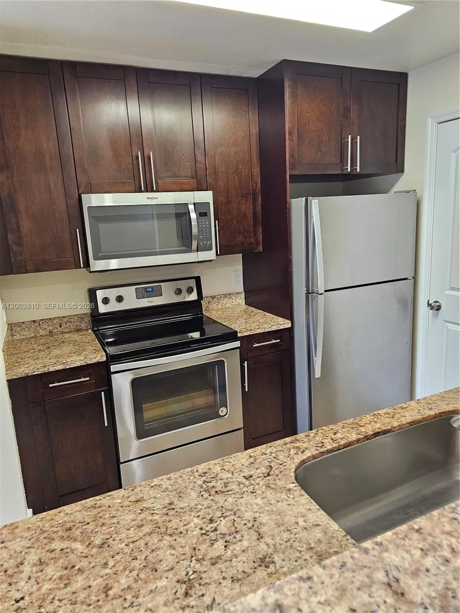 Oakland Park, Florida 33309, 2 Bedrooms Bedrooms, ,2 BathroomsBathrooms,Residential Lease,For Rent,A12003810