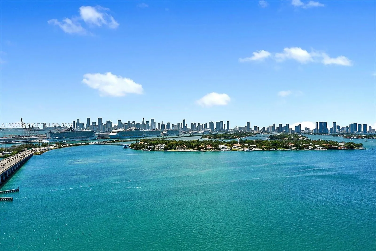 520 West Ave 2101, Miami Beach, Florida 33139, Miami Beach, Florida 33139, 3 Bedrooms Bedrooms, ,3 BathroomsBathrooms,Residential,For Sale,520 West Ave 2101, Miami Beach, Florida 33139,A12003882