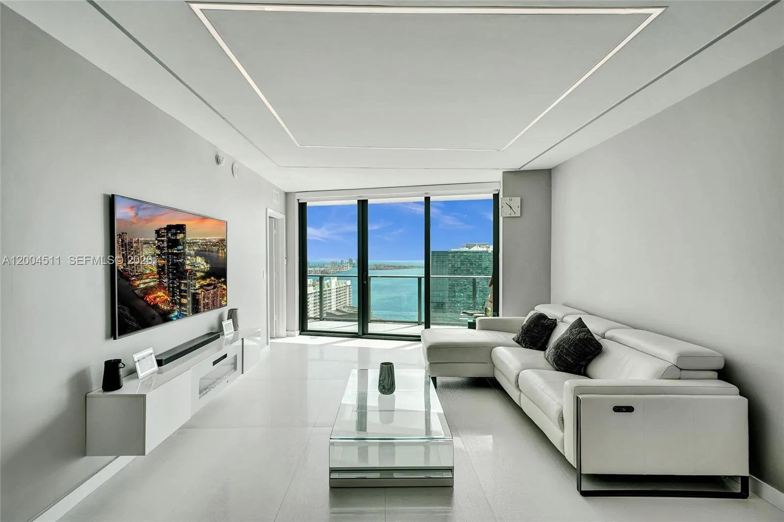 1300 S Miami Ave 4503, Miami, Florida 33130, Miami, Florida 33130, 1 Bedroom Bedrooms, ,2 BathroomsBathrooms,Residential Lease,For Rent,1300 S Miami Ave 4503, Miami, Florida 33130,A12004511