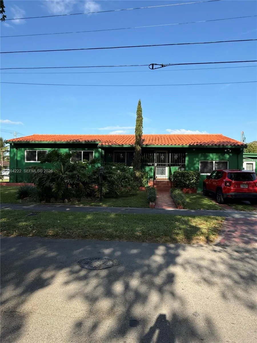 540 Sw 39th Ave, Miami, Florida 33134, Miami, Florida 33134, 3 Bedrooms Bedrooms, ,2 BathroomsBathrooms,Residential,For Sale,540 Sw 39th Ave, Miami, Florida 33134,A12004222