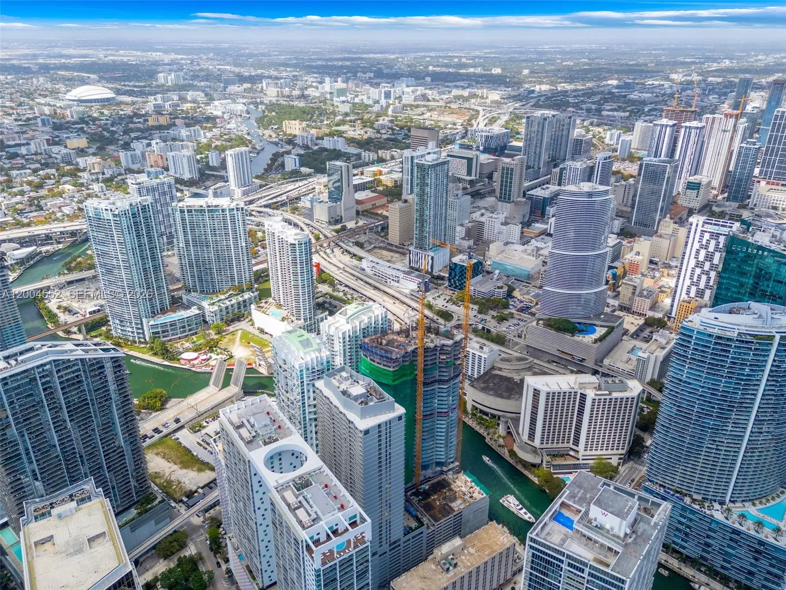 77 Se 5th St 3205, Miami, Florida 33131, Miami, Florida 33131, 1 Bedroom Bedrooms, ,1 BathroomBathrooms,Residential Lease,For Rent,77 Se 5th St 3205, Miami, Florida 33131,A12004552