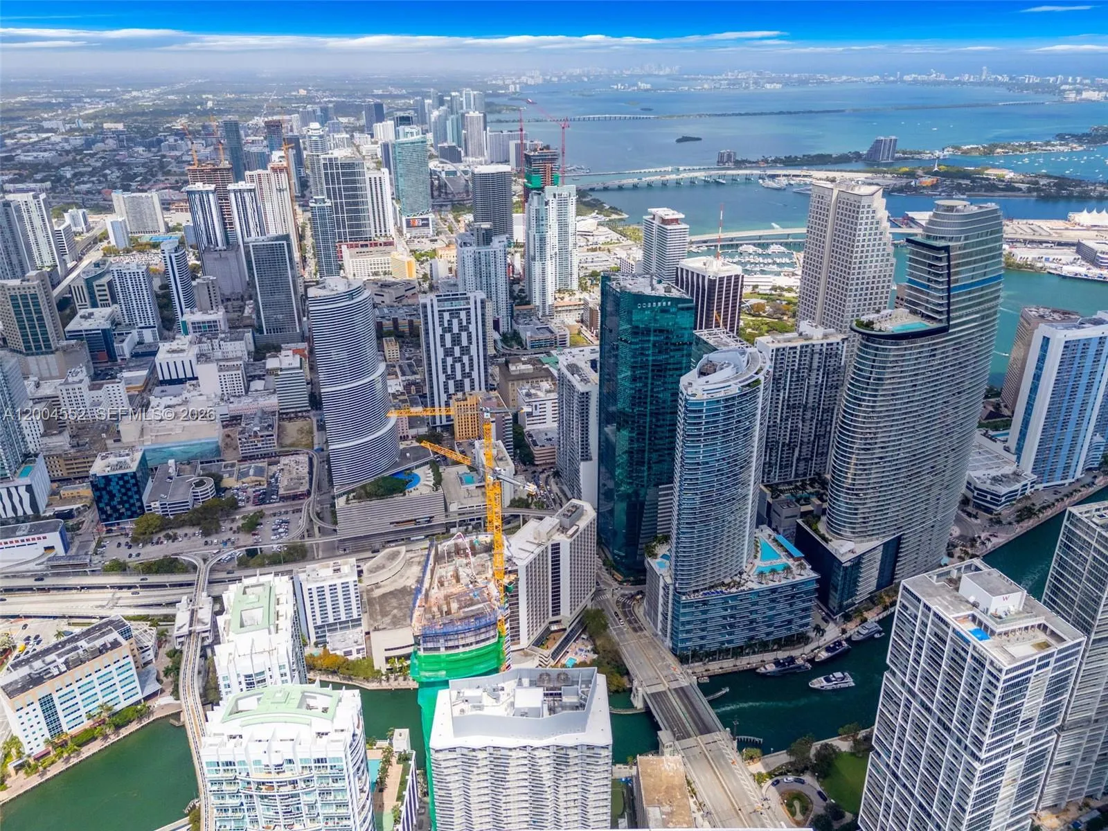 77 Se 5th St 3205, Miami, Florida 33131, Miami, Florida 33131, 1 Bedroom Bedrooms, ,1 BathroomBathrooms,Residential Lease,For Rent,77 Se 5th St 3205, Miami, Florida 33131,A12004552