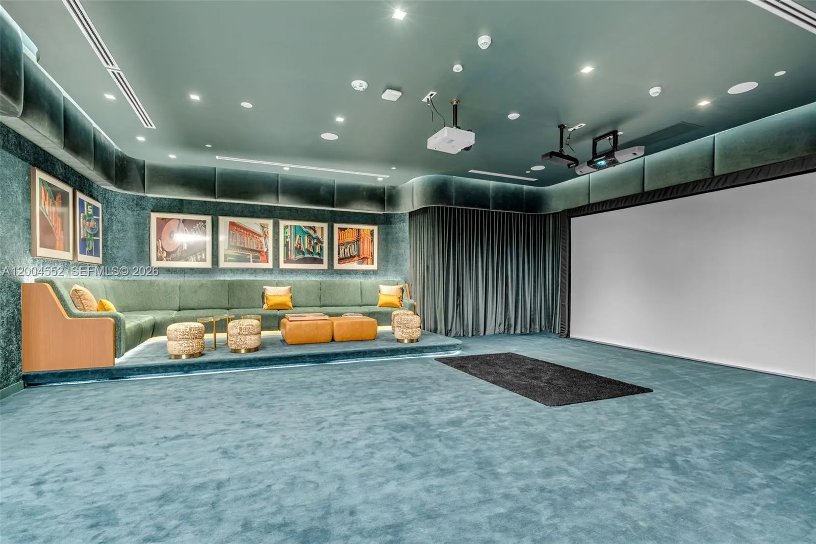 77 Se 5th St 3205, Miami, Florida 33131, Miami, Florida 33131, 1 Bedroom Bedrooms, ,1 BathroomBathrooms,Residential Lease,For Rent,77 Se 5th St 3205, Miami, Florida 33131,A12004552