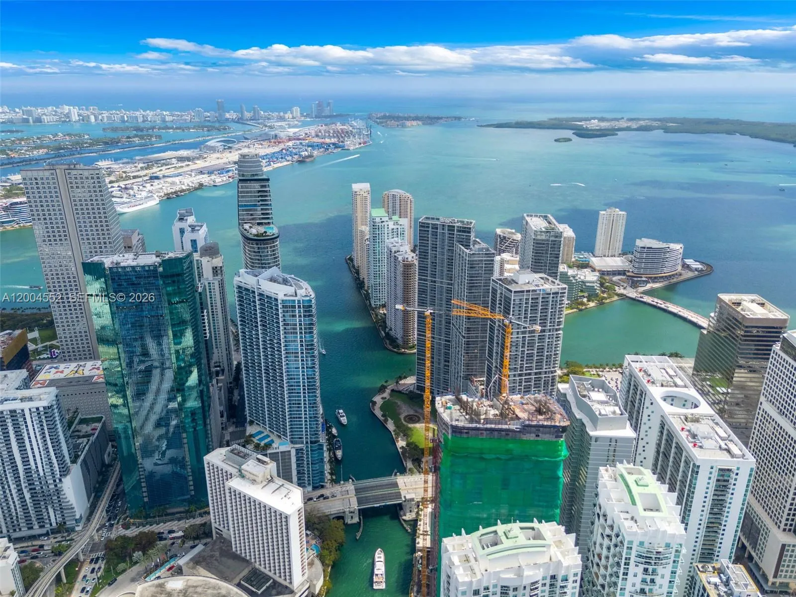77 Se 5th St 3205, Miami, Florida 33131, Miami, Florida 33131, 1 Bedroom Bedrooms, ,1 BathroomBathrooms,Residential Lease,For Rent,77 Se 5th St 3205, Miami, Florida 33131,A12004552