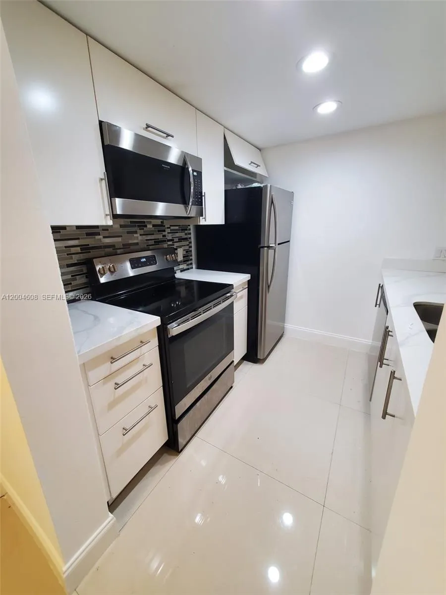 8100 Geneva Ct 437, Doral, Florida 33166, Doral, Florida 33166, 2 Bedrooms Bedrooms, ,2 BathroomsBathrooms,Residential Lease,For Rent,8100 Geneva Ct 437, Doral, Florida 33166,A12004608