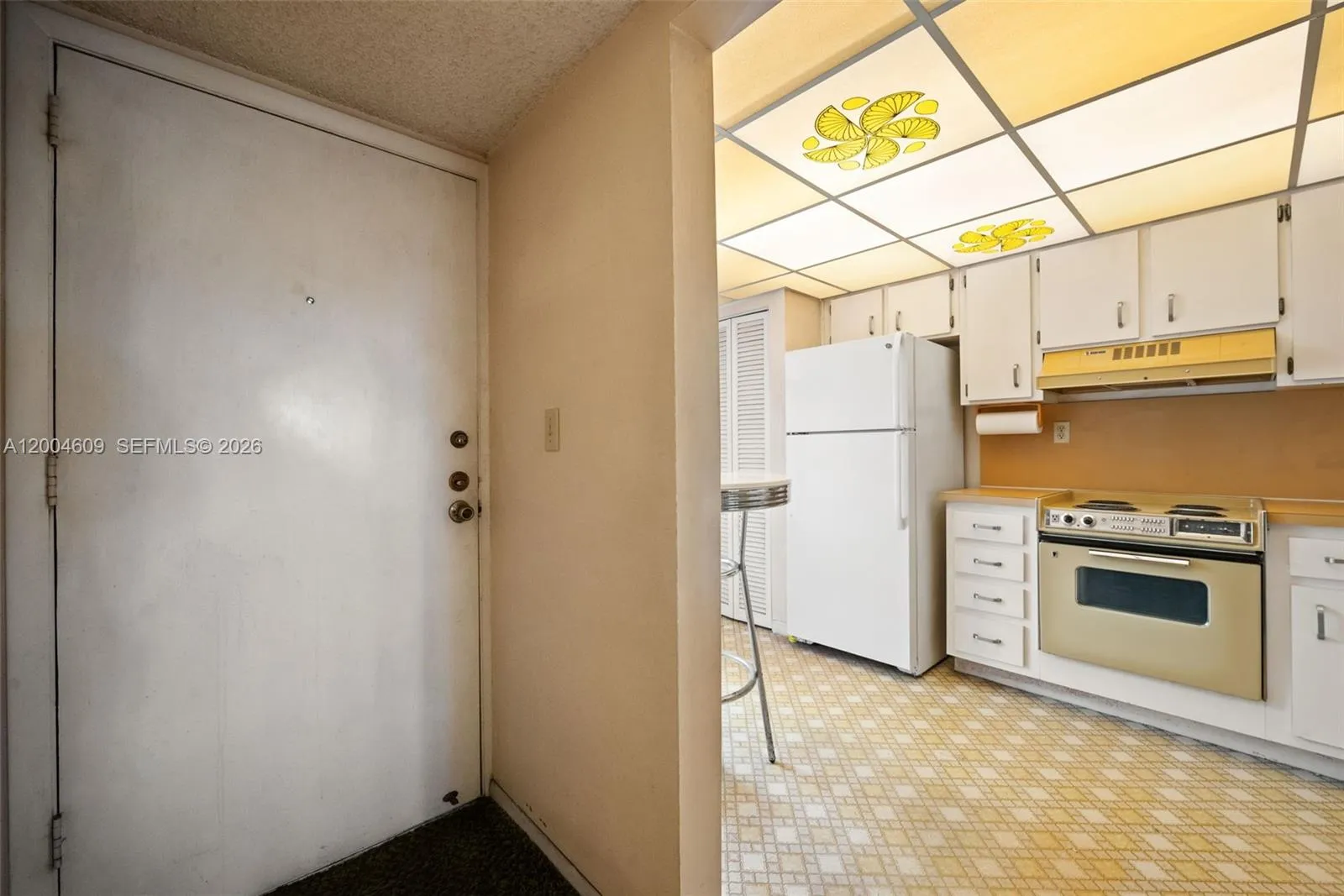 709 Curtiss Pkwy 23, Miami Springs, Florida 33166, Miami Springs, Florida 33166, 2 Bedrooms Bedrooms, ,2 BathroomsBathrooms,Residential,For Sale,709 Curtiss Pkwy 23, Miami Springs, Florida 33166,A12004609