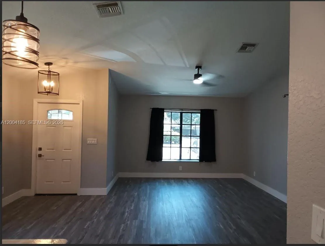 Fort Lauderdale, Florida 33311, 3 Bedrooms Bedrooms, ,2 BathroomsBathrooms,Residential,For Sale,A12004185