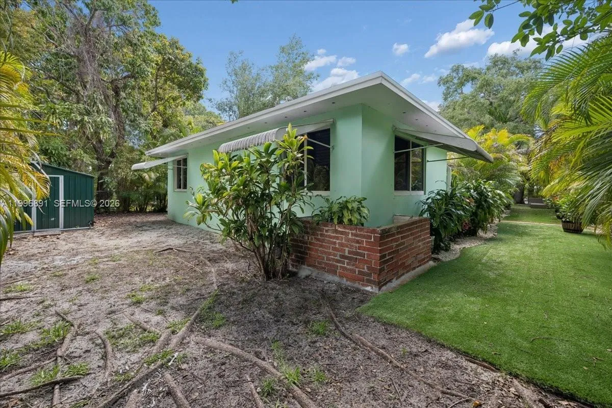3490 William Ave, Miami, Florida 33133, Miami, Florida 33133, 4 Bedrooms Bedrooms, ,2 BathroomsBathrooms,Residential Lease,For Rent,3490 William Ave, Miami, Florida 33133,A11996891