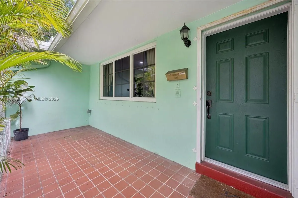 3490 William Ave, Miami, Florida 33133, Miami, Florida 33133, 4 Bedrooms Bedrooms, ,2 BathroomsBathrooms,Residential Lease,For Rent,3490 William Ave, Miami, Florida 33133,A11996891