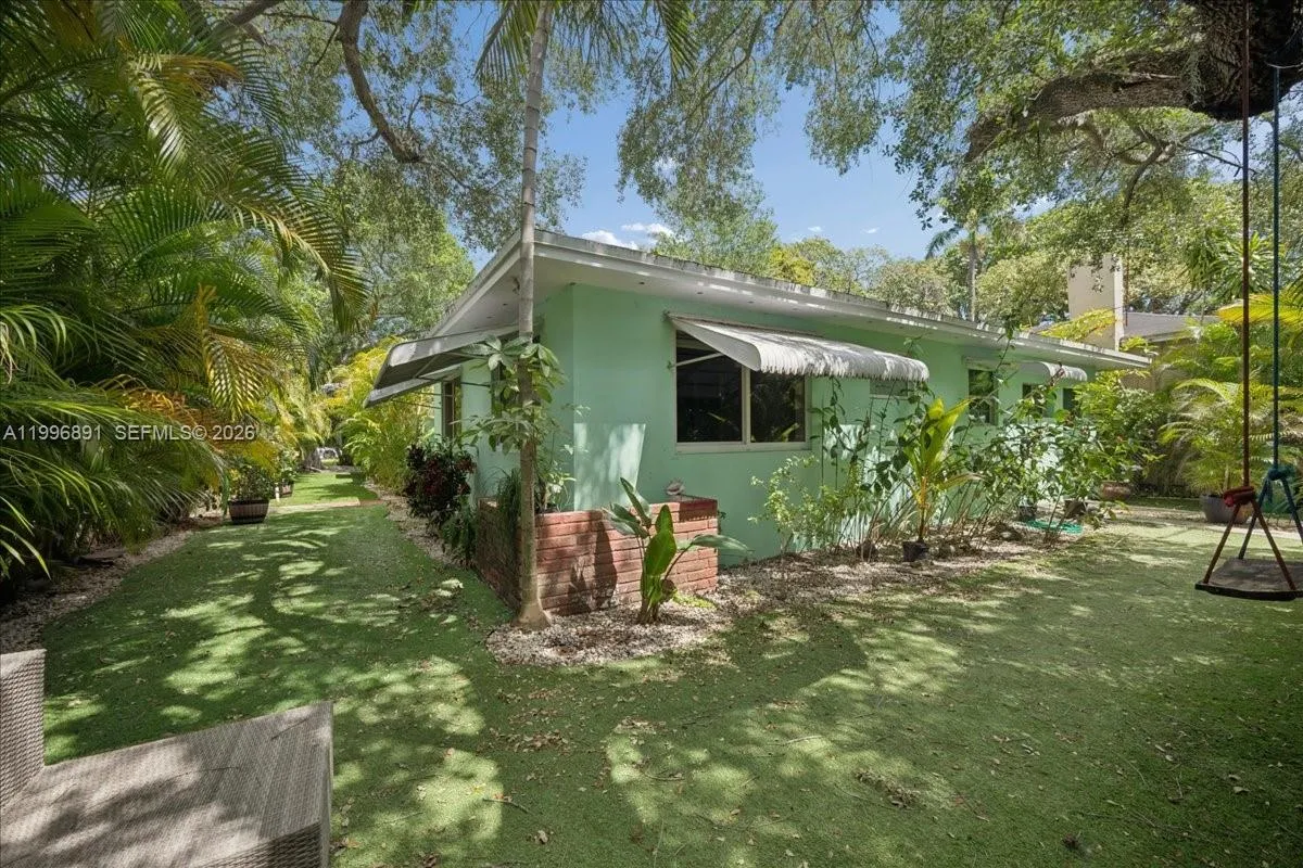 3490 William Ave, Miami, Florida 33133, Miami, Florida 33133, 4 Bedrooms Bedrooms, ,2 BathroomsBathrooms,Residential Lease,For Rent,3490 William Ave, Miami, Florida 33133,A11996891