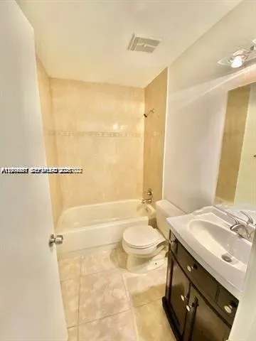 5200 Nw 31st Ave 32, Fort Lauderdale, Florida 3330, Fort Lauderdale, Florida 33309, 2 Bedrooms Bedrooms, ,2 BathroomsBathrooms,Residential Lease,For Rent,5200 Nw 31st Ave 32, Fort Lauderdale, Florida 3330,A12004651