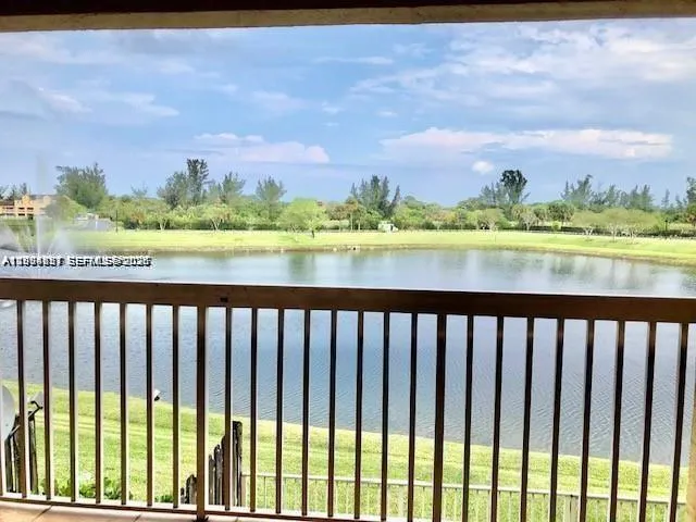 5200 Nw 31st Ave 32, Fort Lauderdale, Florida 3330, Fort Lauderdale, Florida 33309, 2 Bedrooms Bedrooms, ,2 BathroomsBathrooms,Residential Lease,For Rent,5200 Nw 31st Ave 32, Fort Lauderdale, Florida 3330,A12004651