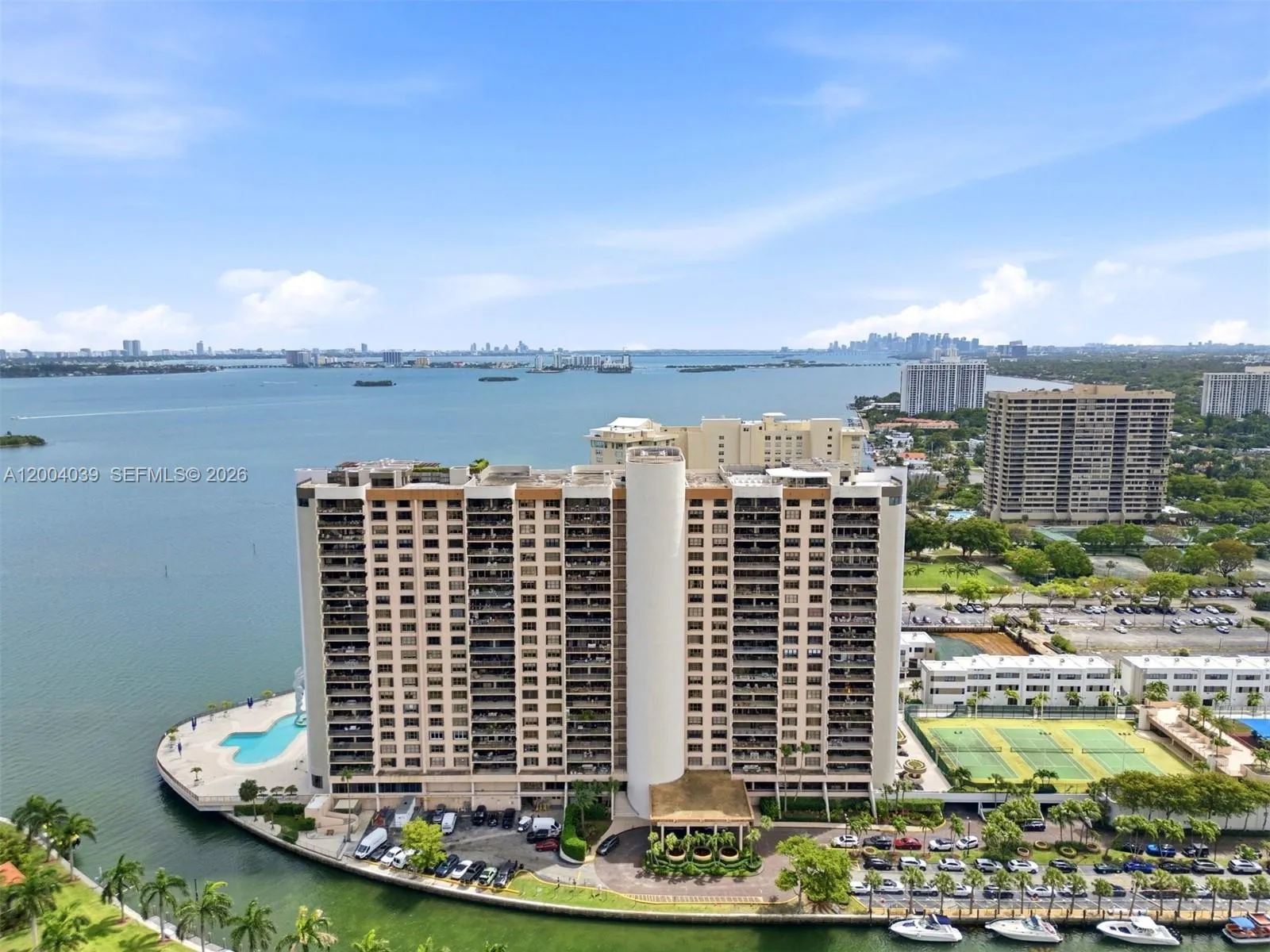 1800 Ne 114th St 1505, Miami, Florida 33181, Miami, Florida 33181, 2 Bedrooms Bedrooms, ,3 BathroomsBathrooms,Residential,For Sale,1800 Ne 114th St 1505, Miami, Florida 33181,A12004039